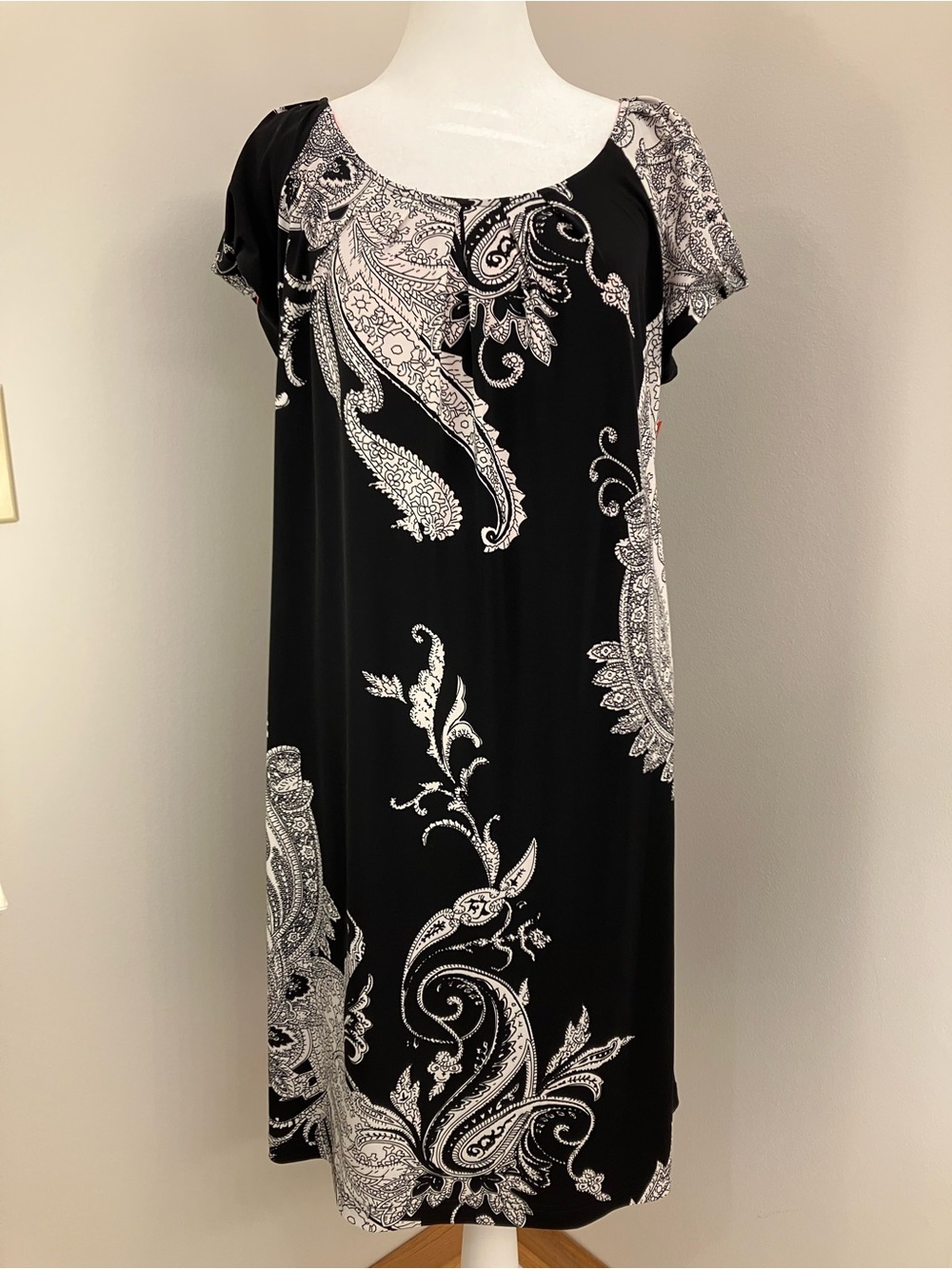 Black and White Paisley Midi Dress with Scoop Neckline by R & K Originals NWT